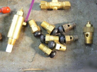 29 small brass air hydraulic & fluid valves â˜…clippard+ 