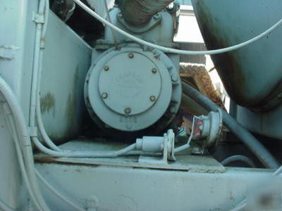 1983 floater biosolids applicator vacuum tanker cat 4X4
