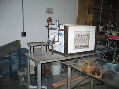 Pass thru atmosphere furnace 2000 deg 