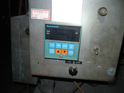Pass thru atmosphere furnace 2000 deg 