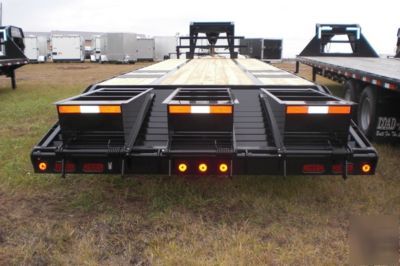 Sparkstrailers.com 32' lo pro gooseneck trailer in tx