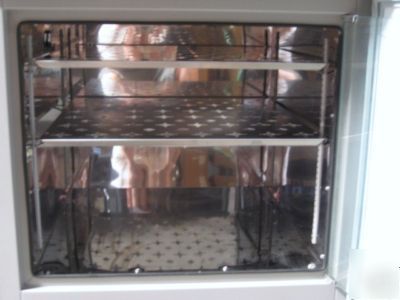 Vwr 1535 general purpose incubator - 24X23X19 - 70DEG c