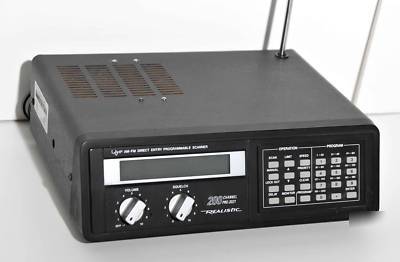 Radio shack pro-2021 200 channel scaner radio