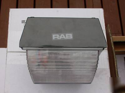 **** rab vandalproof lighting VAN3F42QT ****