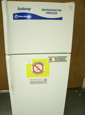 Fisher isotemp refrigerator/freezer model 13-986-106A 