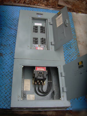 Square d split bus panel w/ 100 amp lighting contactor