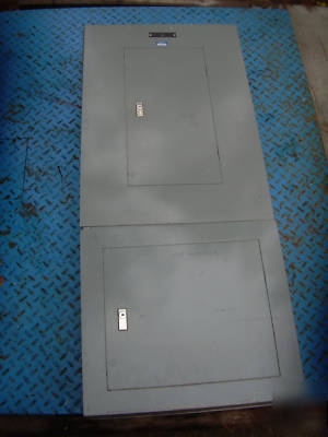 Square d split bus panel w/ 100 amp lighting contactor