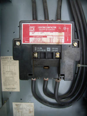 Square d split bus panel w/ 100 amp lighting contactor
