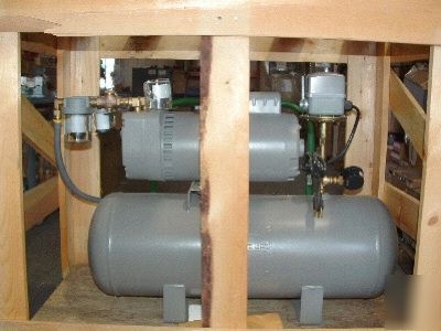 Welch 8170B-30 dry vane rotary vacuum pump & tank 