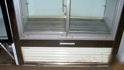 Hussmann glass two door cooler