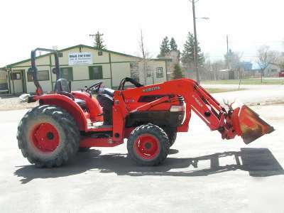 2004 kubota back hoe L5030