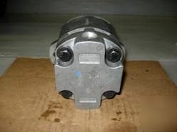 New - clark lift truck pump p/n 2743553 by rexroth