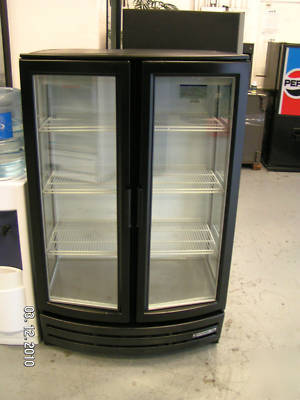 Very clean beverage air MM14 glass 2 door cooler 