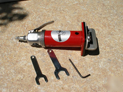 Beaver air file laminate/solid surface offerd at 1/2 