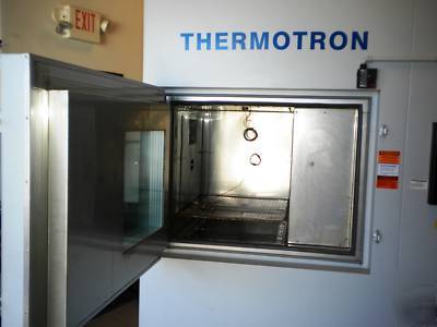 Thermotron thermal shock temperature chamber