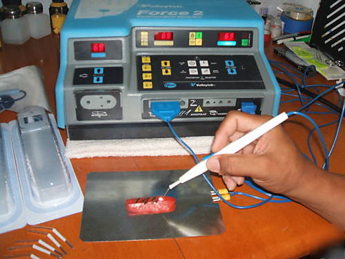 Valleylab electrosurgical generator force 2-20PC