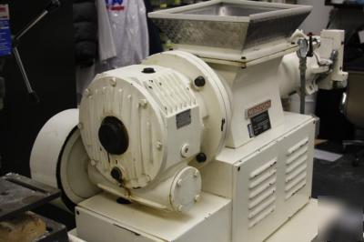 Mazzoni soap extruder plodder and sunlab soap press
