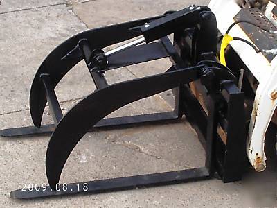 Pallet fork / log grapple skid steer attachment bobcat