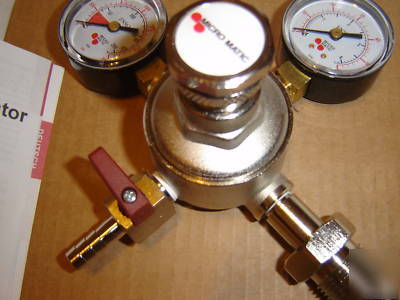New beer regulator ** ** micromatic CO2 double gauge