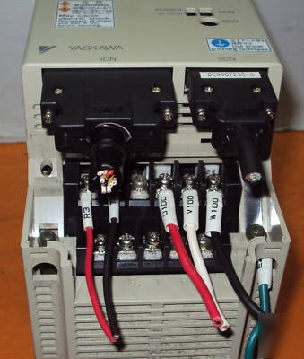 Yaskawa servopack sgdb-03ADM servo driver 230VAC