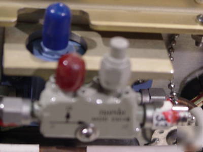 Vectron 100MHZ oscillator w /omniyig & narda coupler