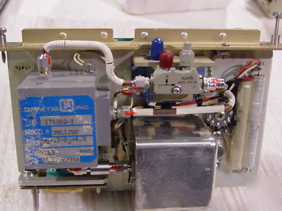 Vectron 100MHZ oscillator w /omniyig & narda coupler